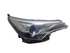 TOYOTA AVENSIS HEADLIGHT FRONT