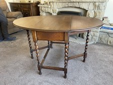 Vintage 1600 Oak Barley Twist Gate Leg Drop Leaf Table. Mint Condition