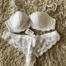 Beautiful New With Tags La