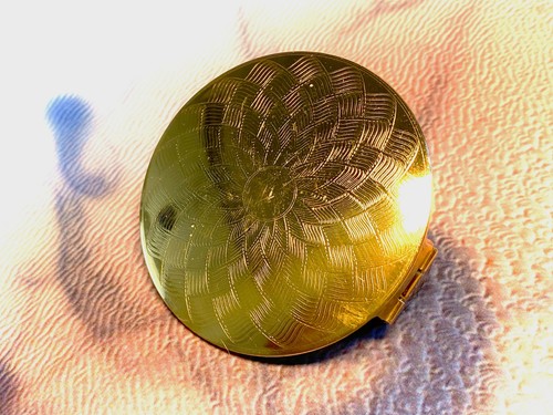 Stratton lipview gold tone - stratton,