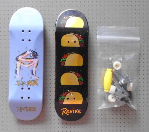 Tech deck fingerboard - tech, skate
