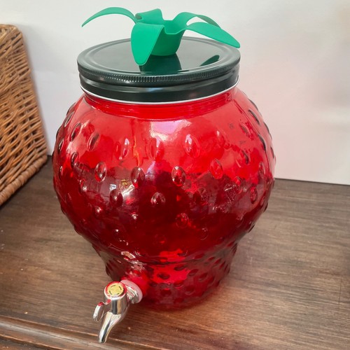 Strawberry glass drinks - ,