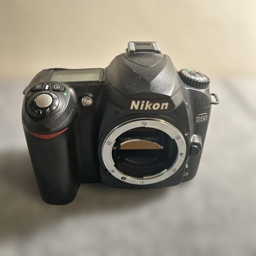 Nikon d50 digital slr camera - nikon,