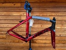 Trek Madone SLR Gen 6 / 700
