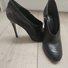 BURBERRY - Black Plaid Leather