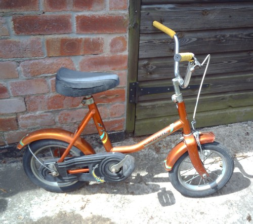 1980 vintage raleigh budgie - vintage,