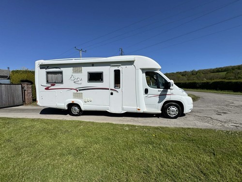 Rapido motorhome 7066f - rapido,