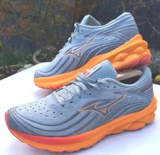 Mizuno Wave Skyrise 5 Womens Running Shoes Green Cushioned Run Trainers Size 8