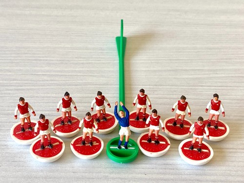 Subbuteo soccer arsenal team - soccer,