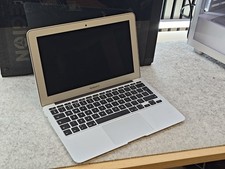 Apple MacBook Air 11-inch