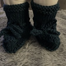 New hand knitted baby booties In Dark Bottle Green 0-3 Months