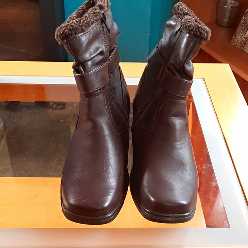 Cotton traders leather - traders,