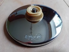 'BARNACLE' SUCTION CAR TAX DISC HOLDER 