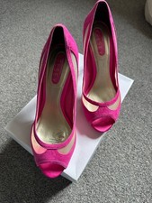 Jonathan Kelsey Shocking Pink