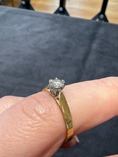 18ct Gold Diamond Solitaire