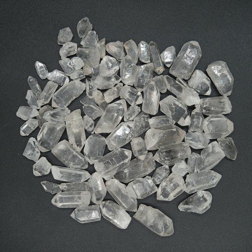 Rough clear quartz point - clear,