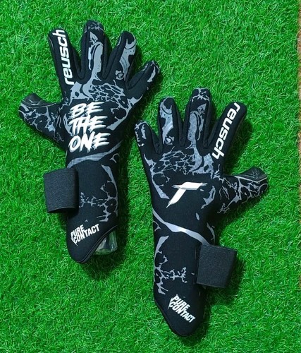 Goalkeeper gloves size and - goalkeeper,