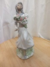 Tengra Porcelain Lady Figurine