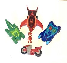 PJ Masks Bundle - Owelette Figure, Glider & Motorbike plus Geckombile & Cat Car
