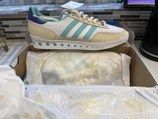 UK10- Oasis x size? Exclusive