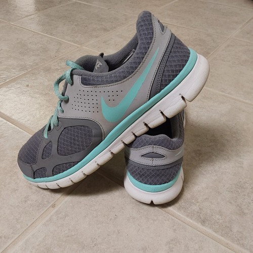 Nike women size rn - size,