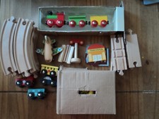 Wooden Train Set - Lots of track, carriages and accessories