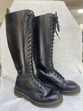 Dr. Martens 1420 Long Knee