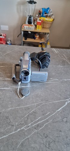 Canon mv700 handheld - handheld, camcorder