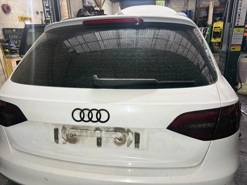 Audi 2014 estate white - a4,