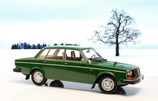 VOLVO 244 DL 1975 in green -