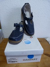 BNIB DAMART NAVY LEATHER T-BAR