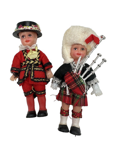 Vintage bagpiper and beefeater - vintage,