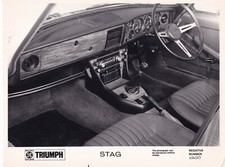 BL, TRIUMPH STAG, INTERIOR FACIA, MANUAL TRANSMISSION, PERIOD PHOTOGRAPH.