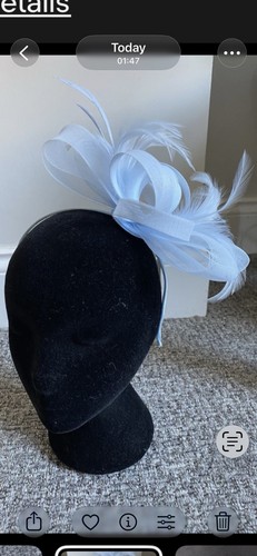 Baby blue feathered fascinator - blue,
