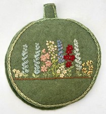 Vintage FELT SEWING PIN HOLDER Floral Design 1950's 60's 70's Hand Crafted