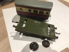 Vintage HORNBY O Gauge Coach & Chassis – Spares/Repair