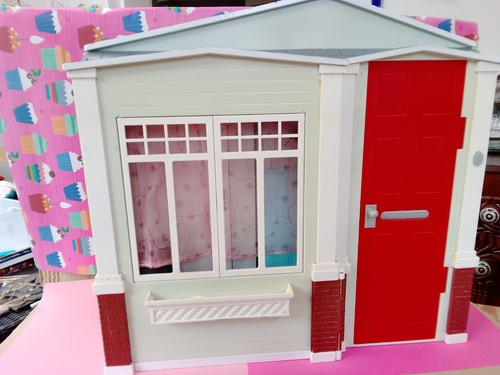 Barbie totally real - (2005),