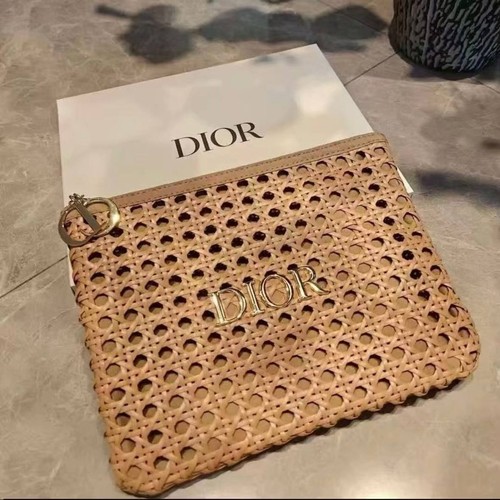 Woven rattan makeup - woven,