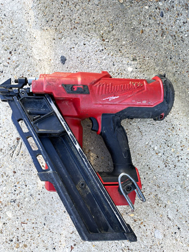 Milwaukee m18 fuel 18v ion - fuel, li-ion