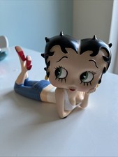 NEW Betty Boop Lying Sunny Day 19cm Figurine Ornament