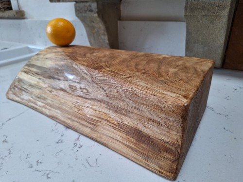 Thick live edge - live,