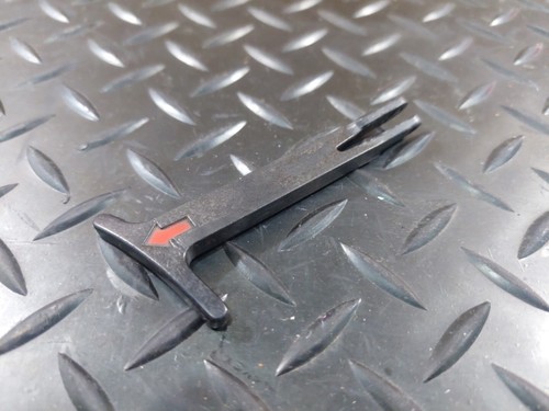 Golf mk4 bonnet pull - mk4, bar