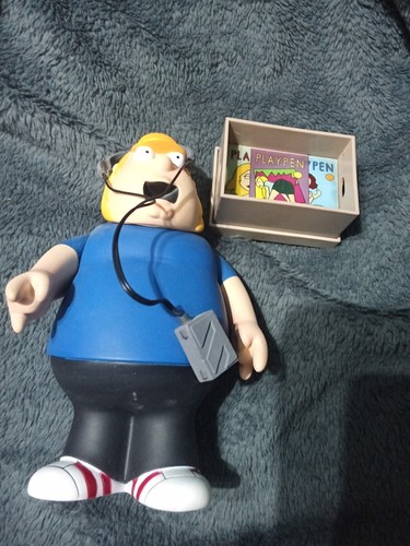 Mezco family guy chris - family, griffin