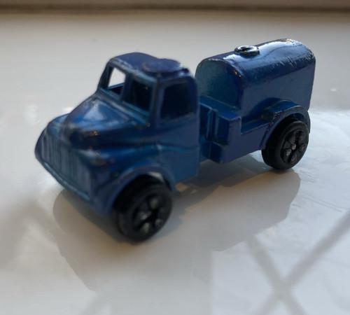 Play art blue diecast - play,