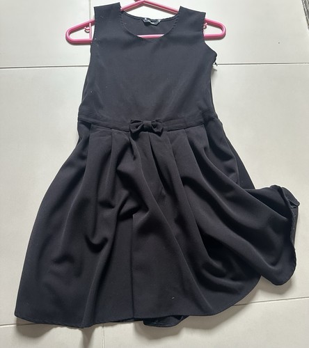 Girls black school pinafore - black,