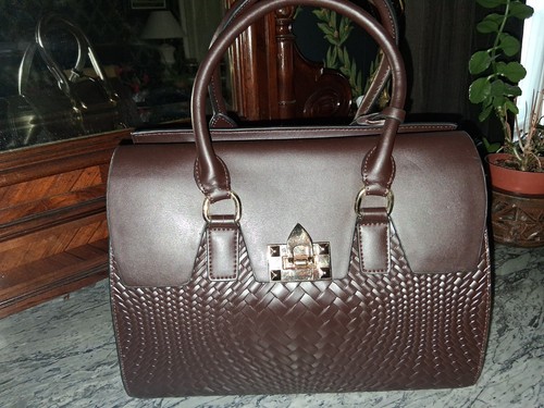 Brown leather handbag - brown,