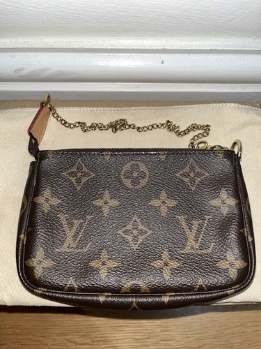 Louis vuitton mini pochette - louis,