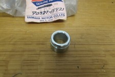  NOS YAMAHA R5 DS7 CS3 RD200 DS6 RD250 FRONT WHEEL COLLAR 90387-15421