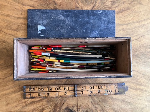 Box old quill - box, floats