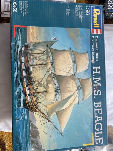 Revell hms beagle model - revell,